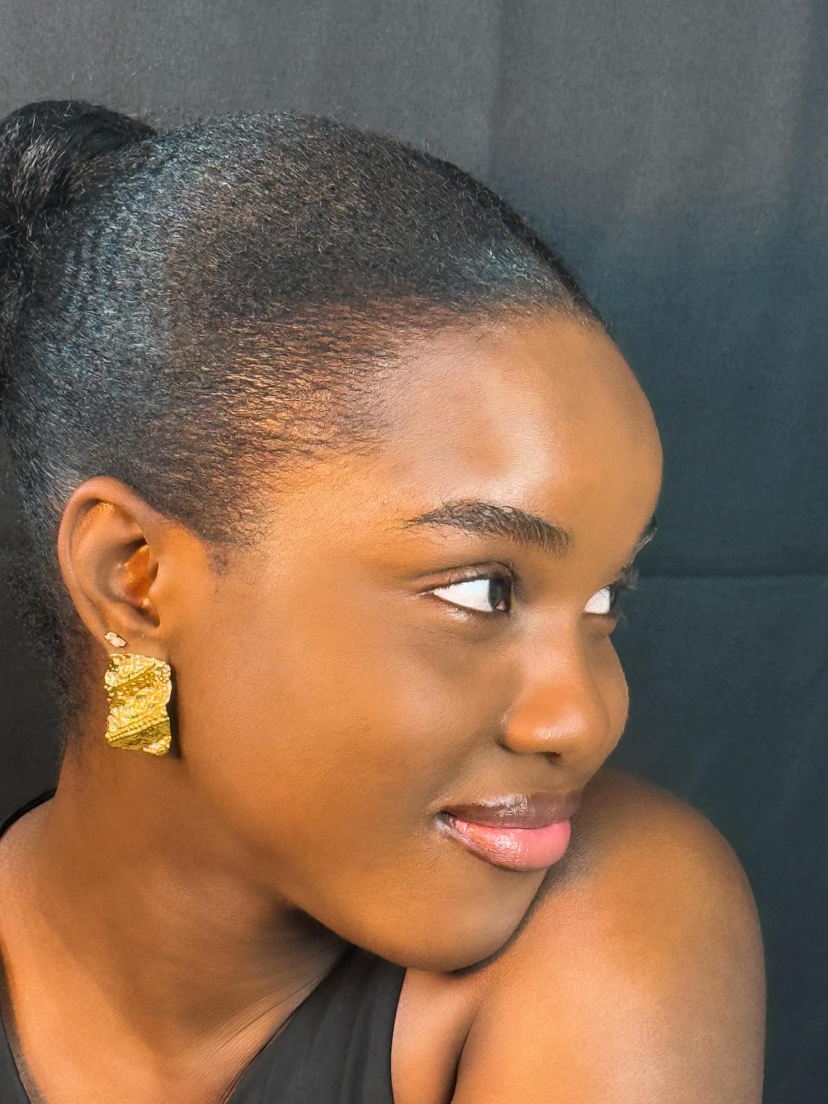 Betca Rectangle Bold Earring