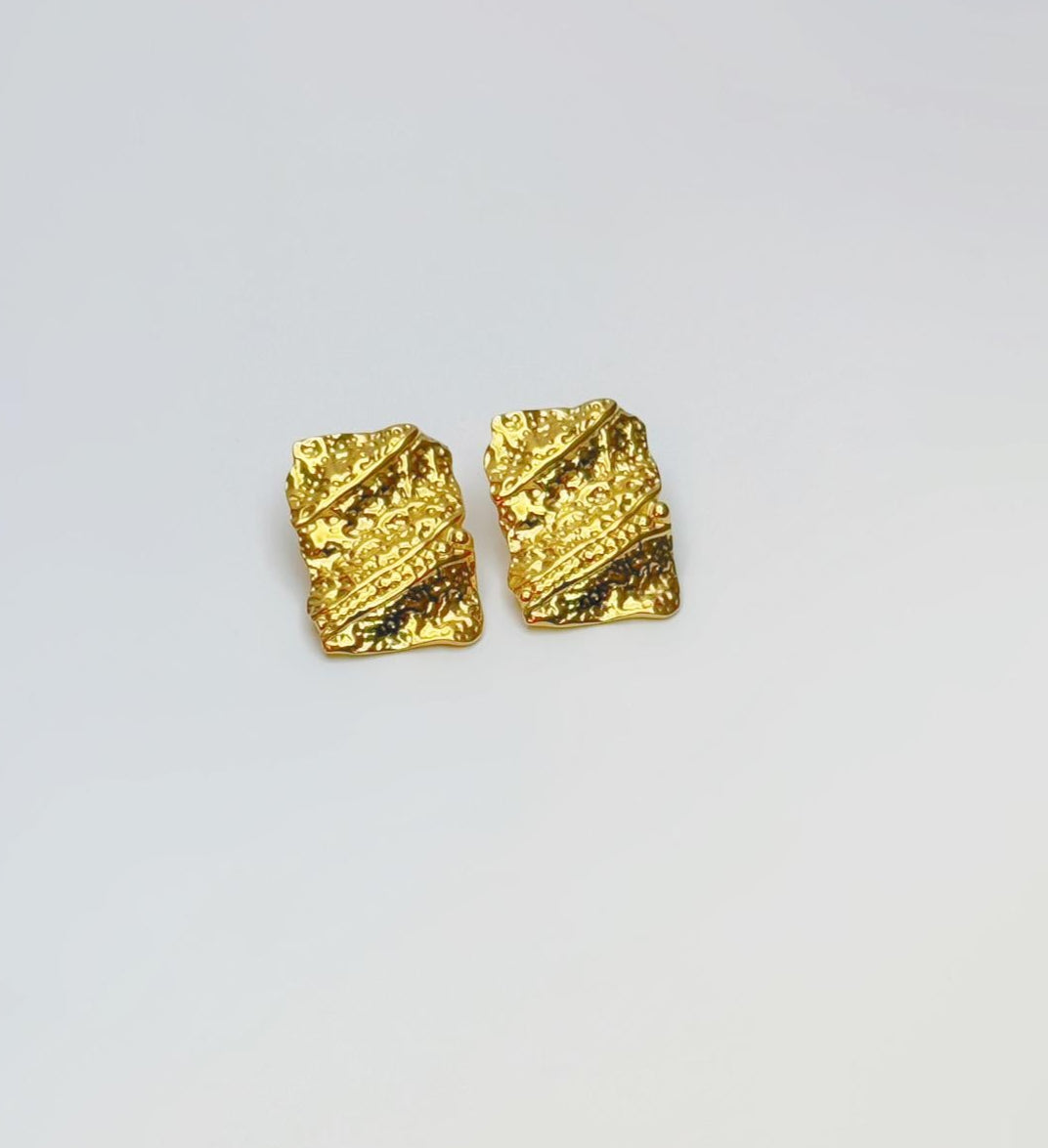 Betca Rectangle Bold Earring